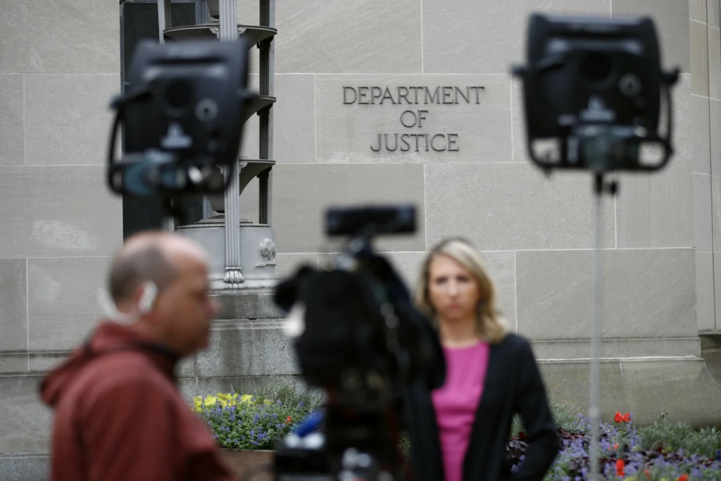 Nadler claims he will "probably find it useful" to give Mueller a call. After reading the version of the report Barr publishes, his team members will testify.